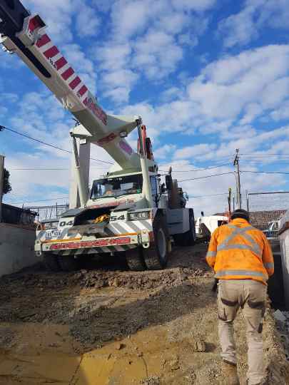 crane rental prices Melbourne